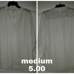 White tunic, size medium